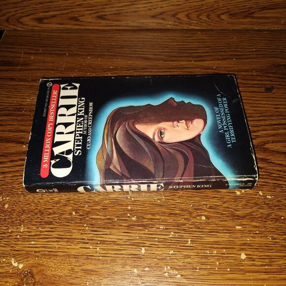 Carrie (Stephen King, 1975) First Signet Printing Paperback - Picture 4 of 5